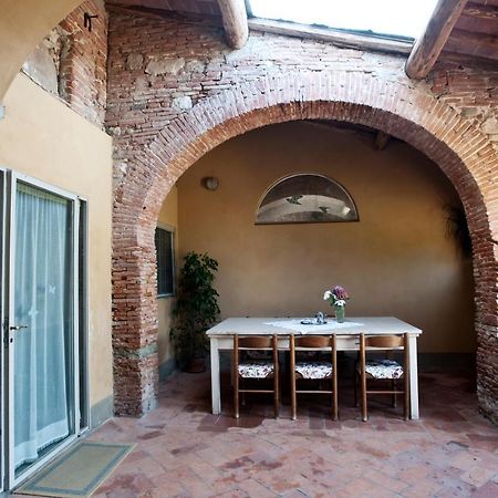 B&B Glicine E Luna Cascina Luaran gambar