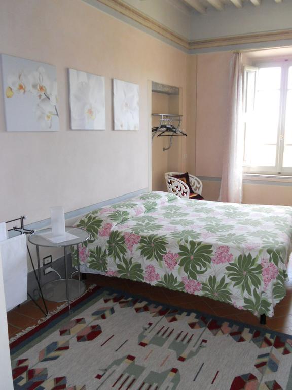 B&B Glicine E Luna Cascina Luaran gambar