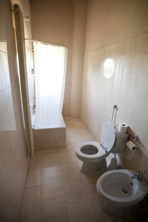 B&B Glicine E Luna Cascina Luaran gambar