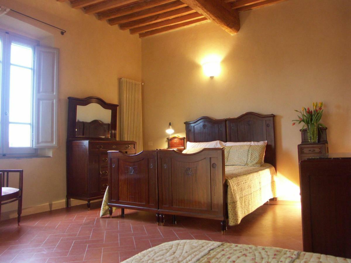 B&B Glicine E Luna Cascina Luaran gambar