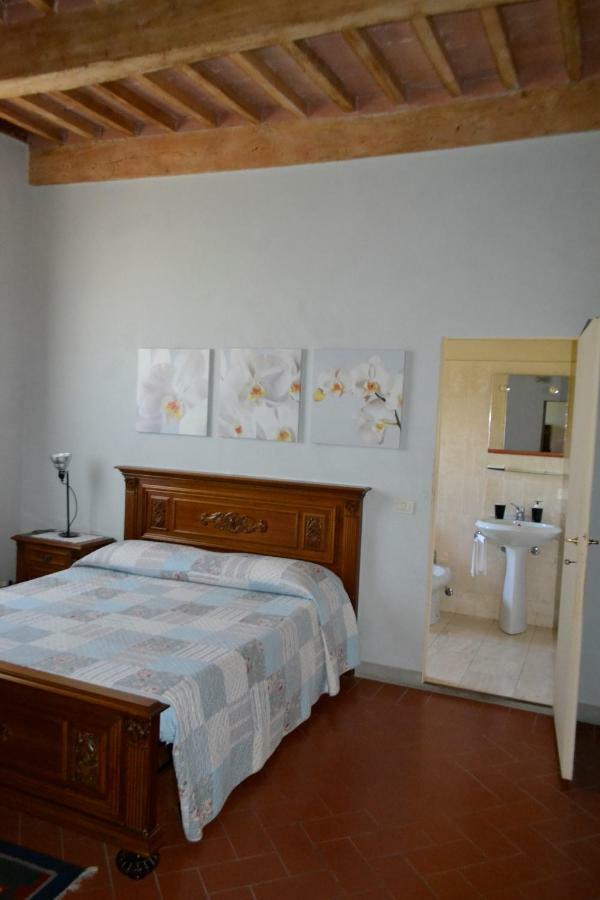 B&B Glicine E Luna Cascina Luaran gambar