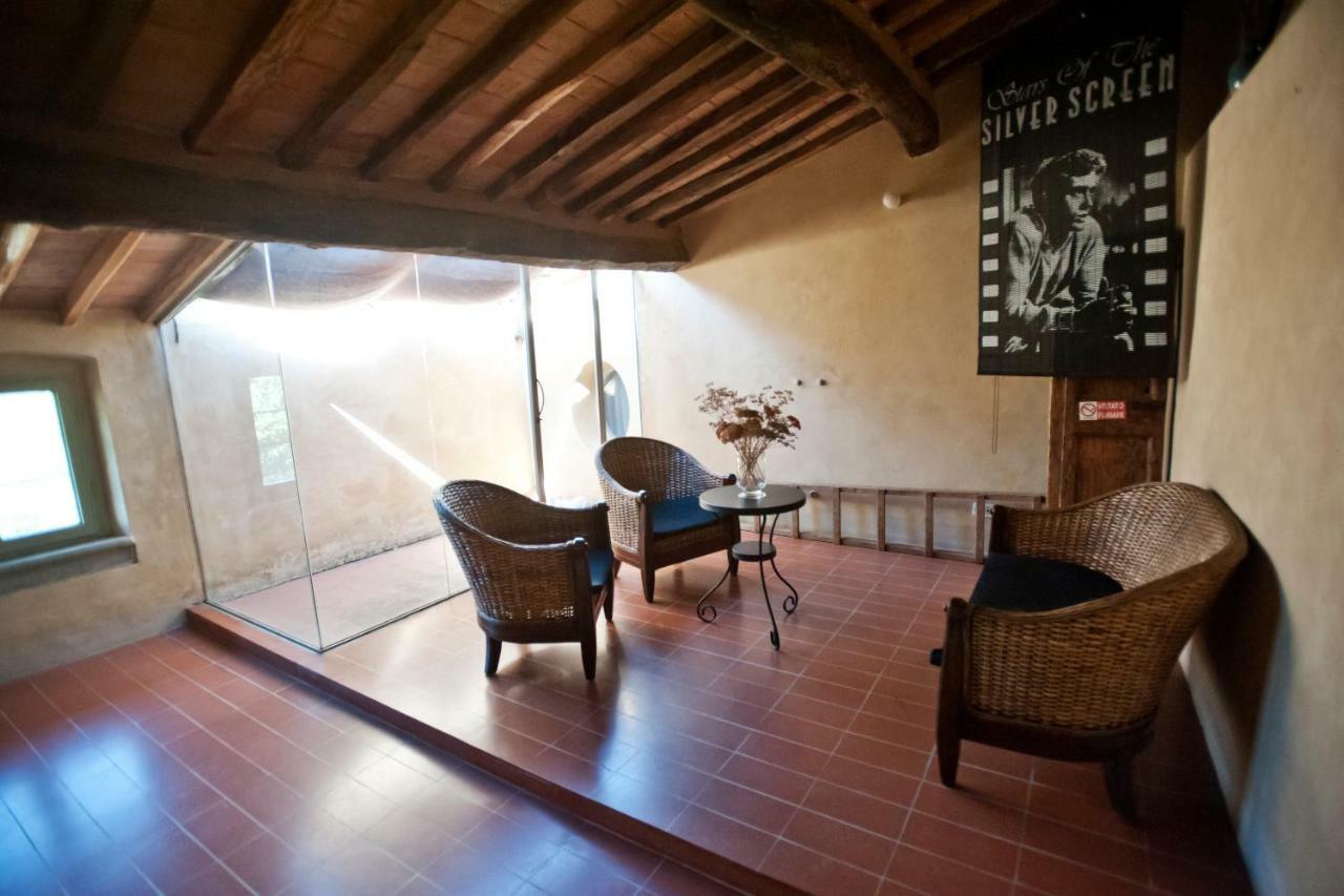 B&B Glicine E Luna Cascina Luaran gambar