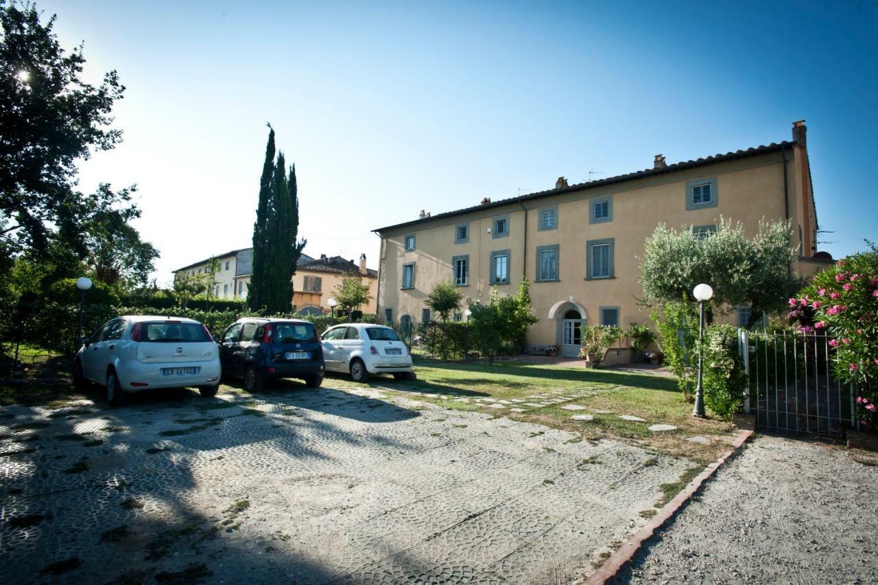 B&B Glicine E Luna Cascina Luaran gambar