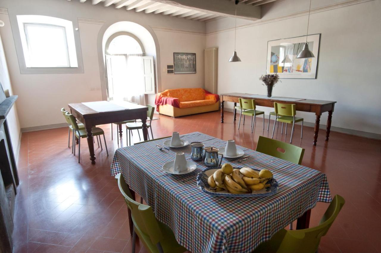 B&B Glicine E Luna Cascina Luaran gambar